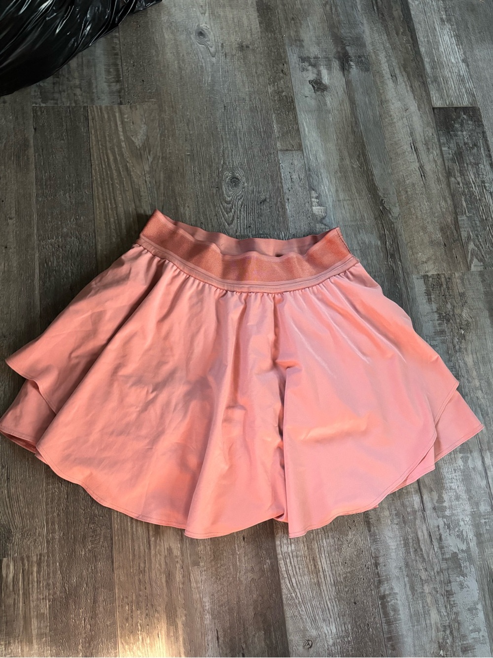 Lululemon court rival skirt